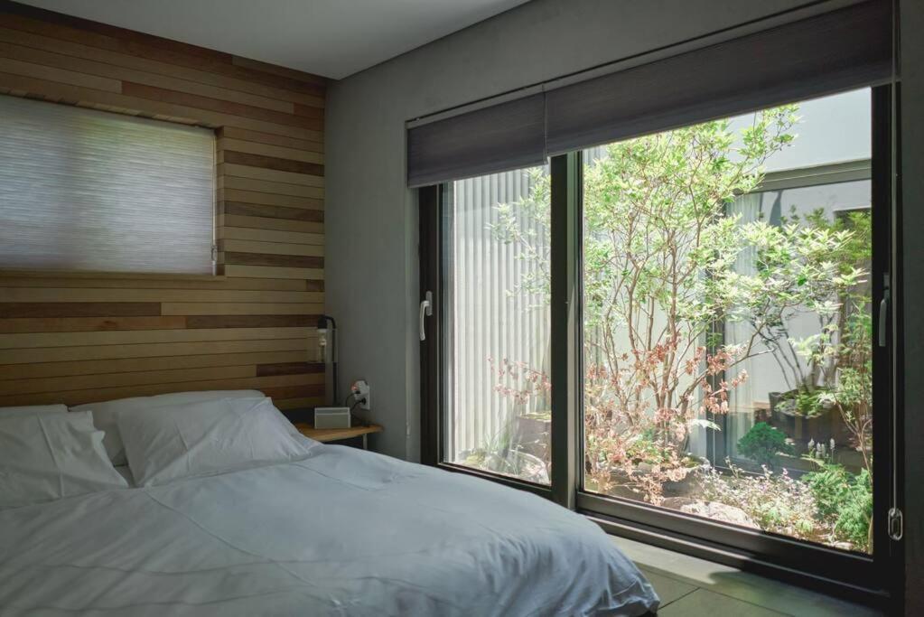 Bed and Breakfast Scenery After Rain Yangyang Exterior foto